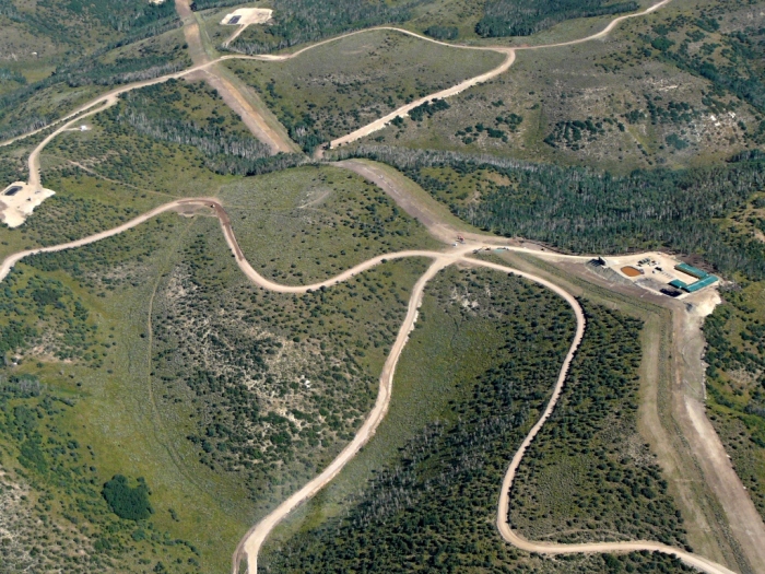 Oil & gas development on top of the Roan Plateau [Photo courtesy Ecoflight]